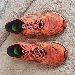 Brooks runnung shoes Transcend